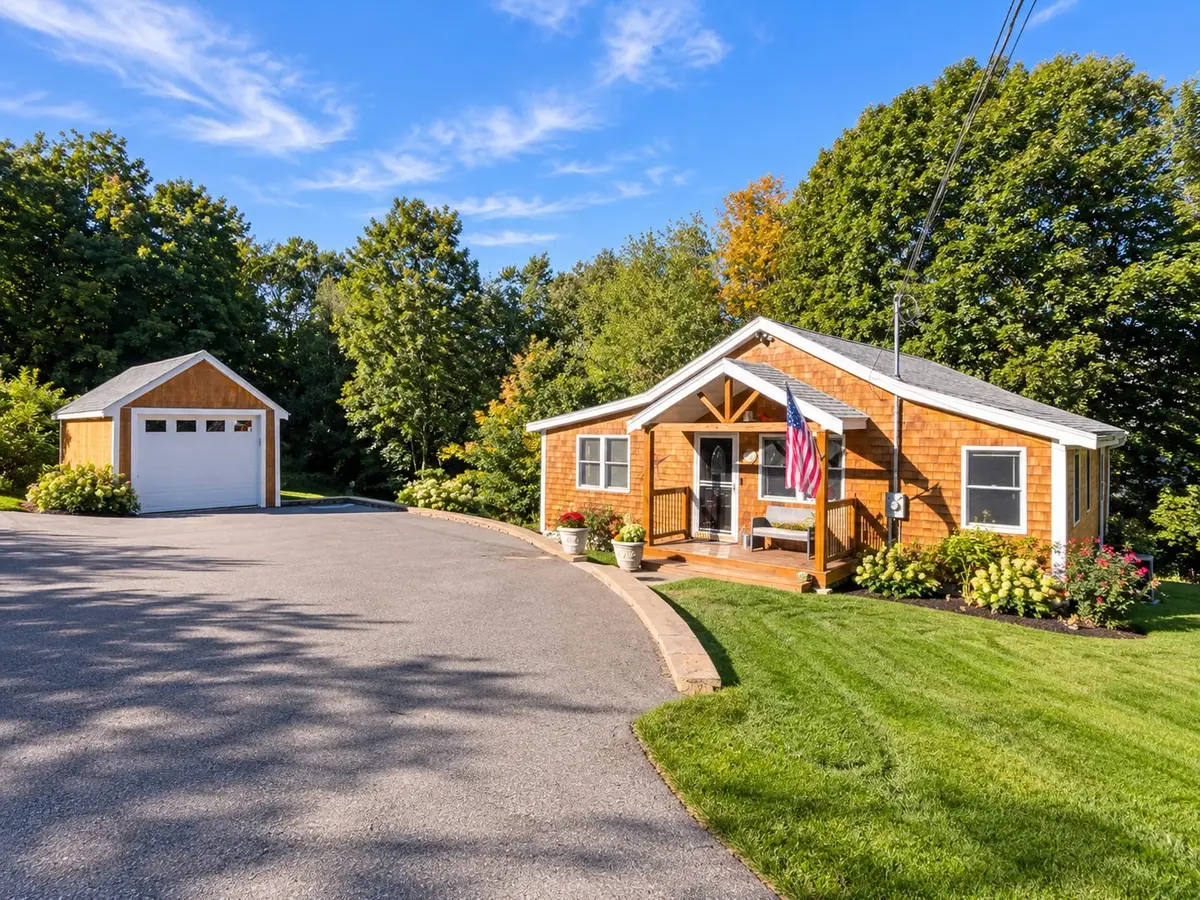 29 Ellen, Haverhill, MA 01830 - #1