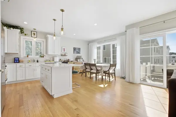 34 Pouts Ln #34, Uxbridge, MA 01569