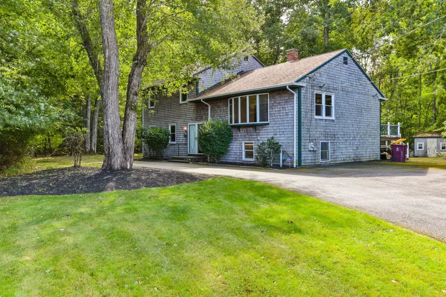 6 Mapleton St, Acushnet, MA 02743 - #2