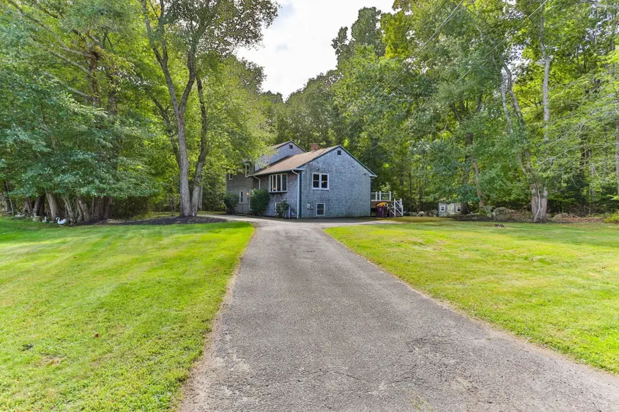 6 Mapleton St, Acushnet, MA 02743 - #3