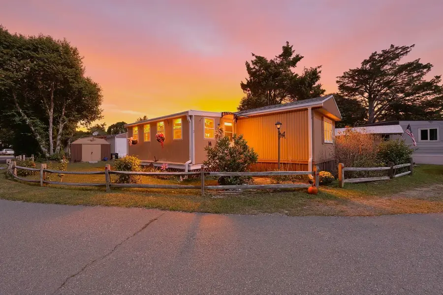 2 5th Ave #2, Pocasset, MA 02559 - #3