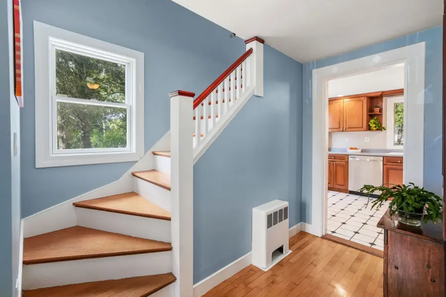 452 Chestnut St, Ashland, MA 01721 - #3