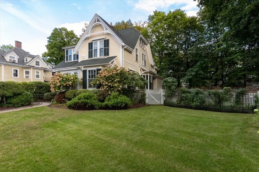 16 Abbott Street, Wellesley, MA 02482 - #2