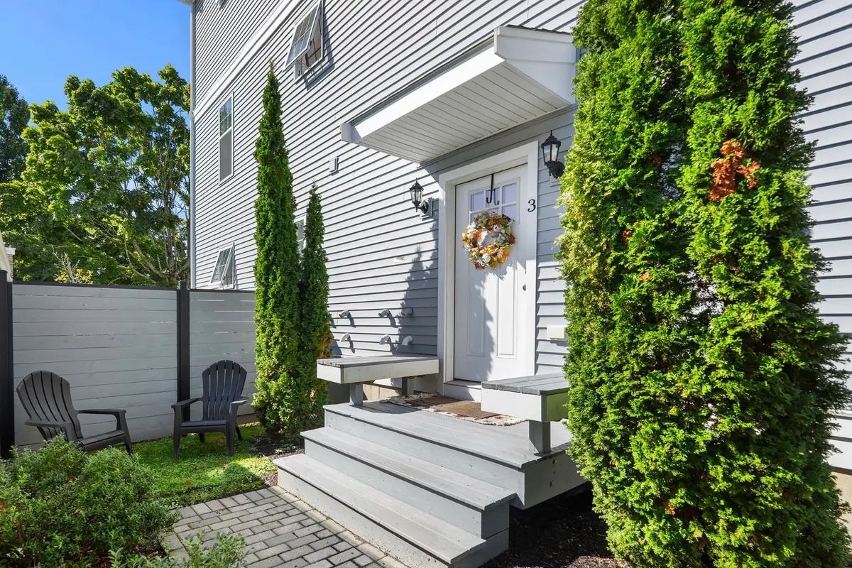224 Court Street #3, New Bedford, MA 02740 - #1