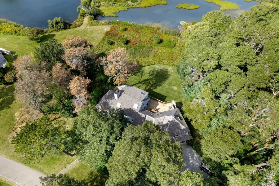24 Myober Ln, Edgartown, MA 02539 - #2