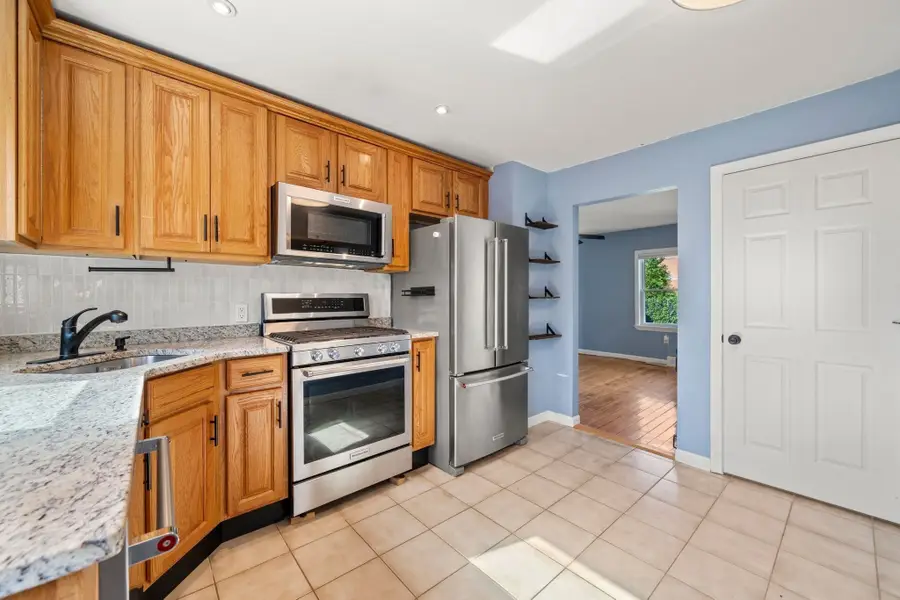 130 Clapp St #130, Stoughton, MA 02072 - #3