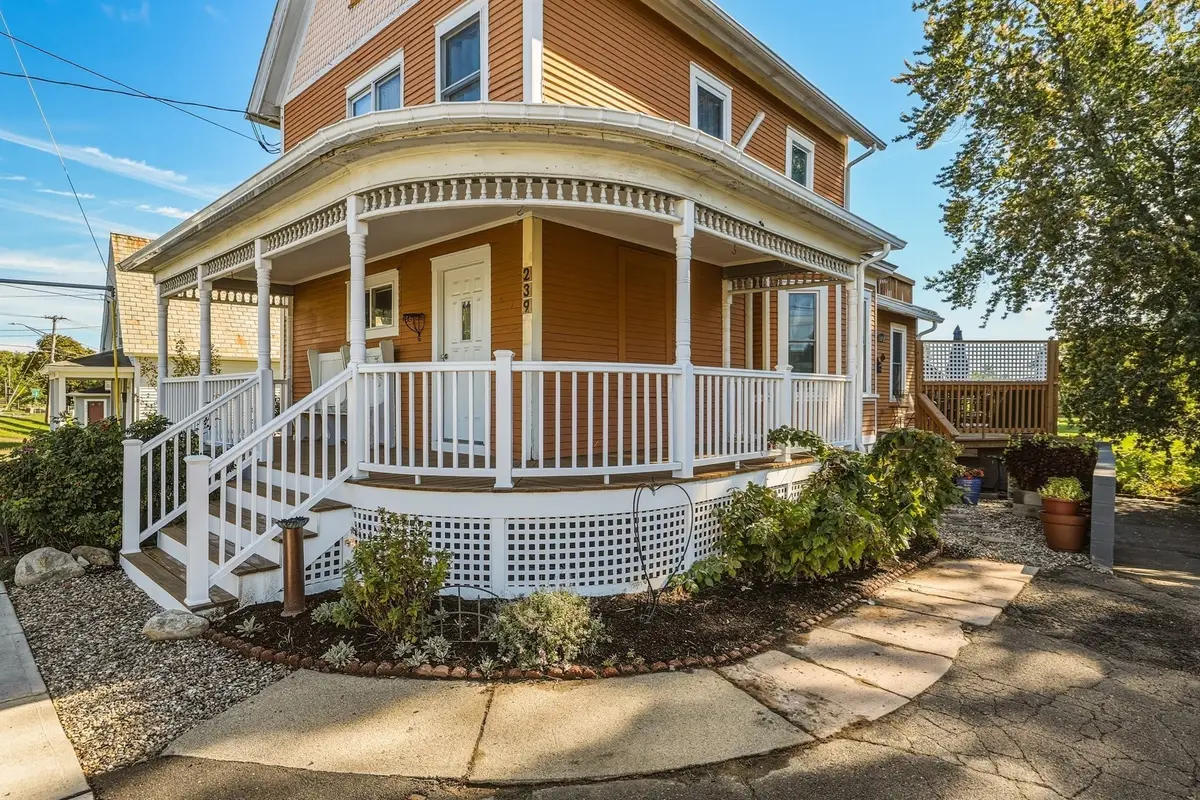 239 Bridge Street, Northampton, MA 01060 - #1