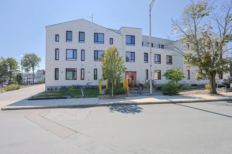 368 Pleasant St #204, Malden, MA 02148 - #2