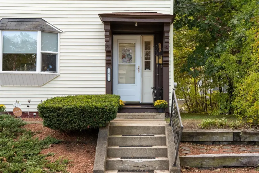41 Smith St, Fitchburg, MA 01420 - #2