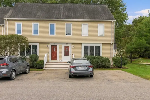 835 Mount Hope St #22, North Attleboro, MA 02760