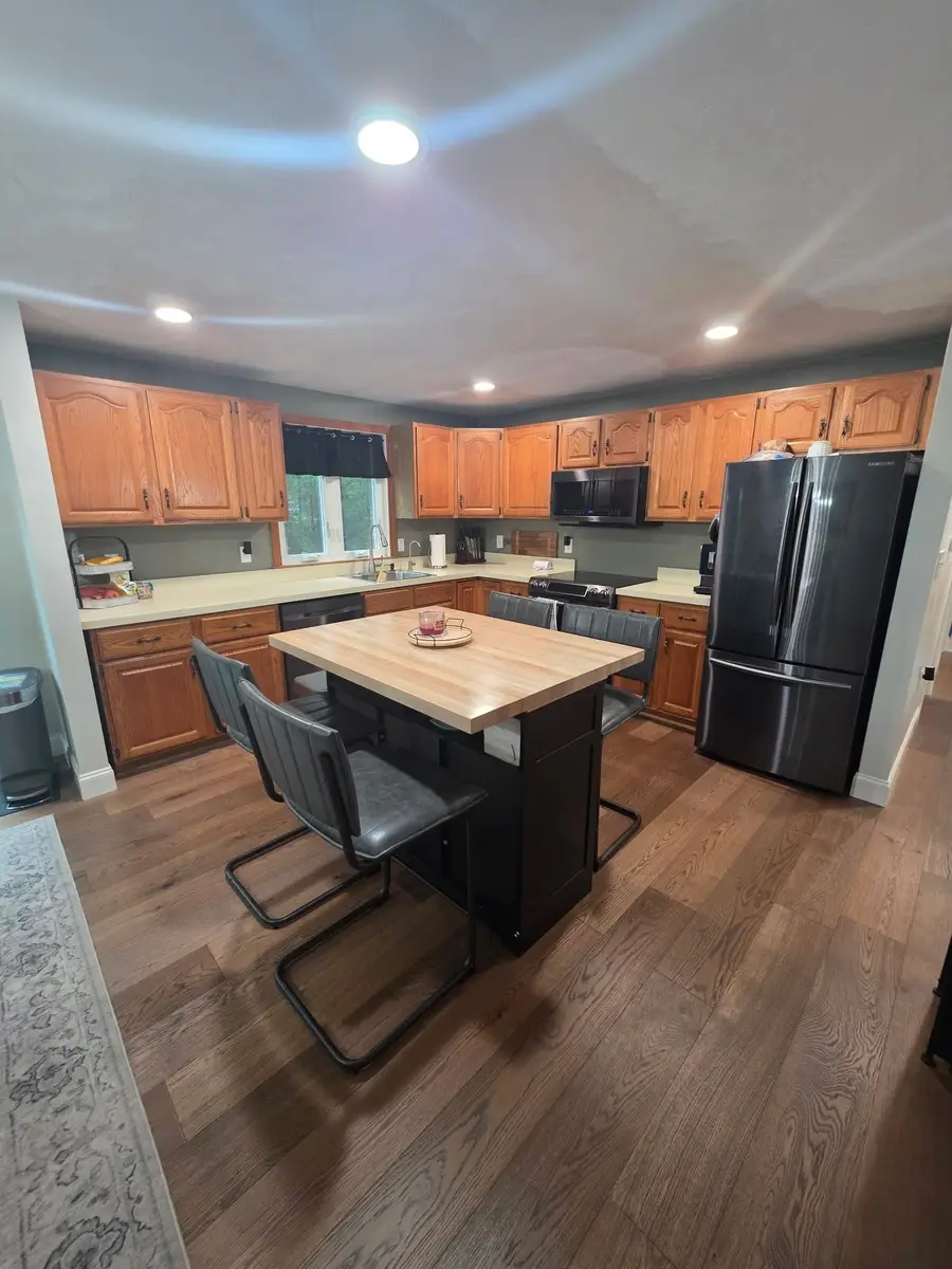 155 Hathaway St, Wareham, MA 02571 - #3