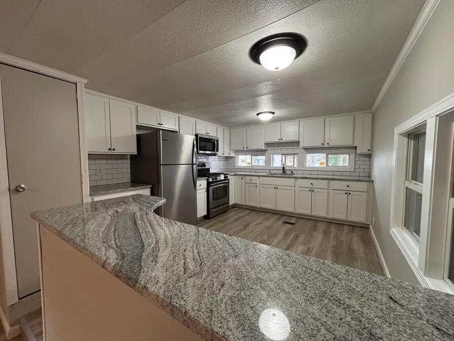 1346 Newport Ave #B17, Attleboro, MA 02703 - #3