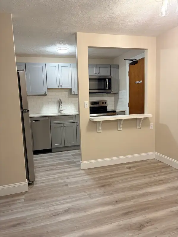 23 Davis #b12, Acton, MA 01720