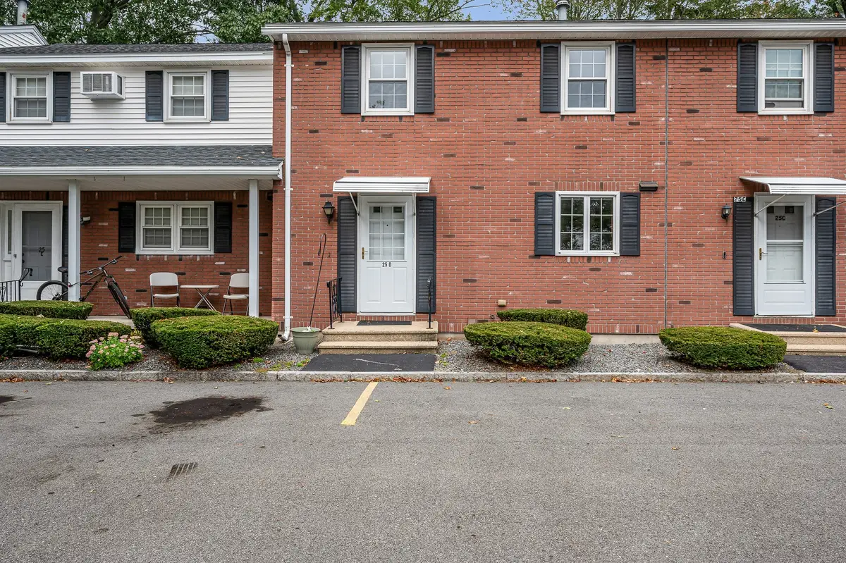 25 Oak St #D, Methuen, MA 01844 - #1