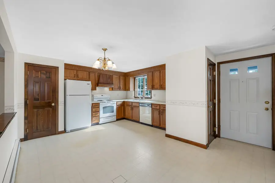 25 Oak St #D, Methuen, MA 01844 - #3