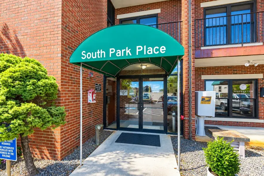 95 Court #19, Plymouth, MA 02360 - #2
