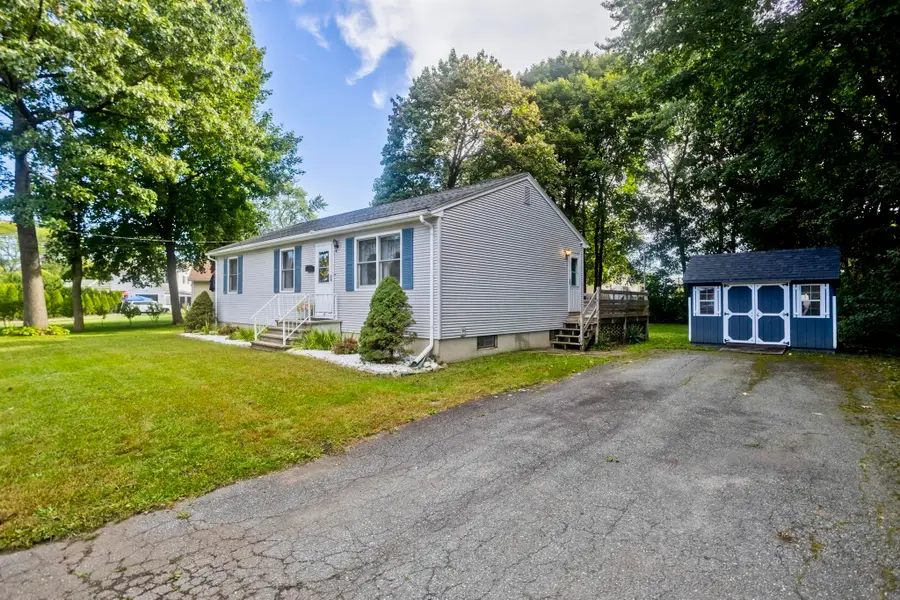 30 Dale St, Holyoke, MA 01040 - #2