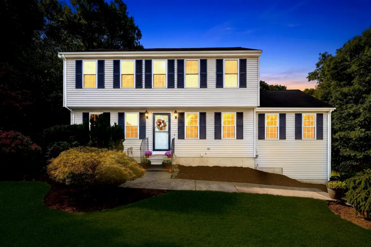 26 Sunset Dr, Douglas, MA 01516 - #1