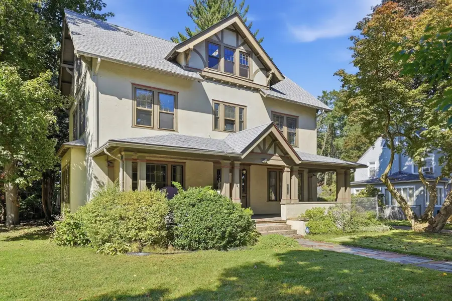 98 Bellevue Ave, Springfield, MA 01108 - #3