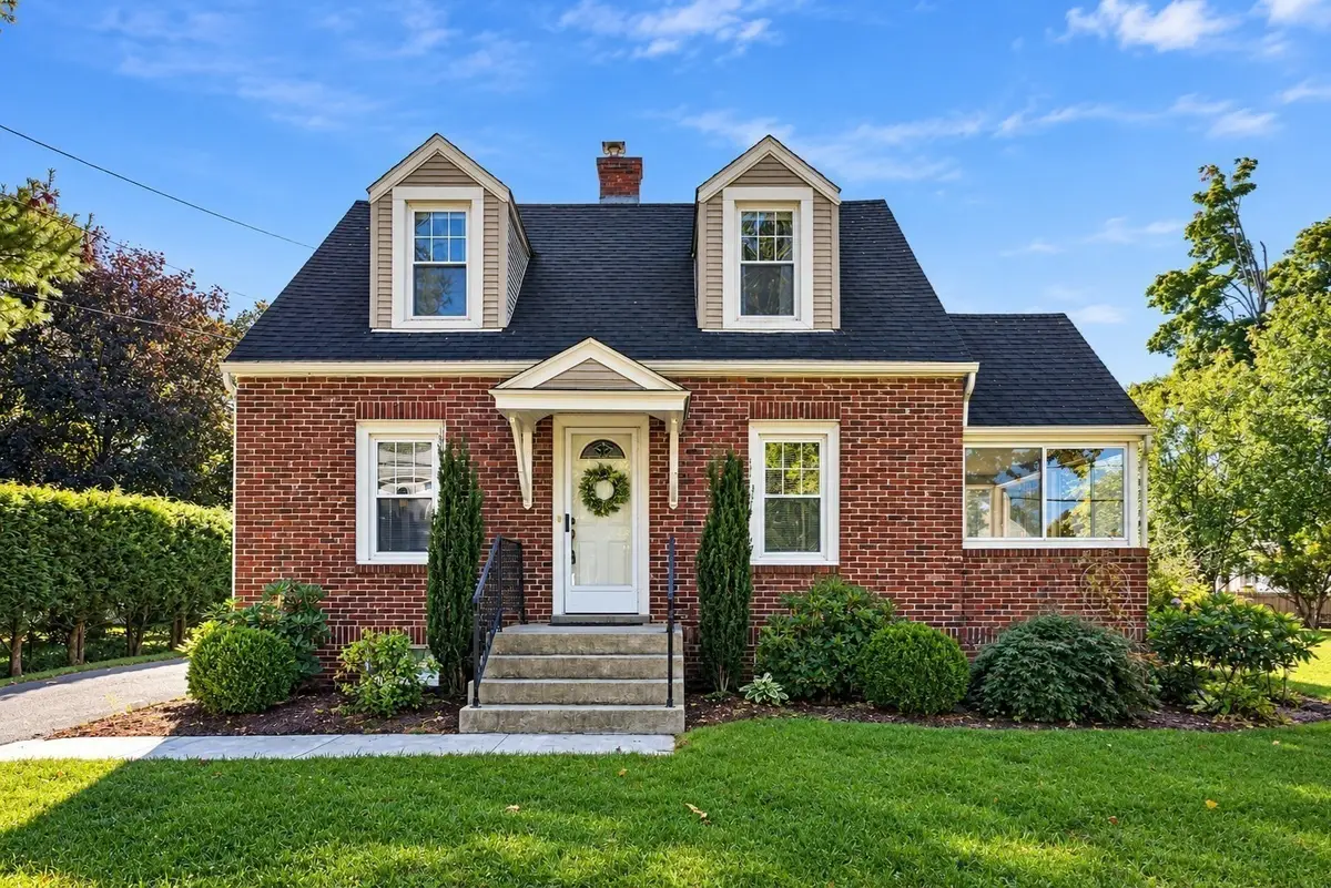 25 Dearborn Street, East Longmeadow, MA 01028 - #1