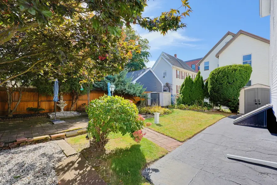 16 Kearney St, Malden, MA 02148 - #3