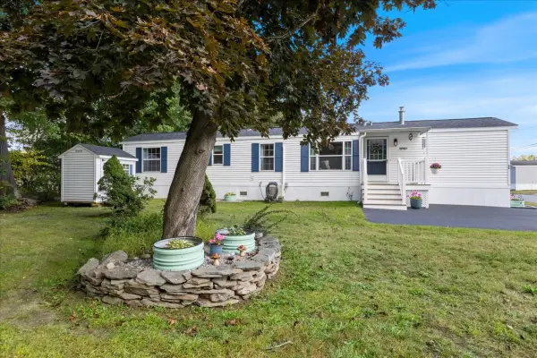 1 Arrow Dr. #L, Salem, NH 03079