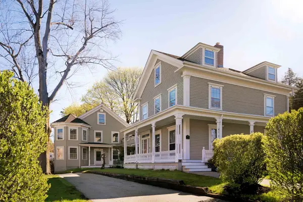 31 School St. #31, Andover, MA 01810