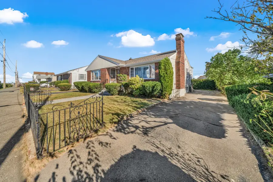 45 Sigourney St, Revere, MA 02151 - #3