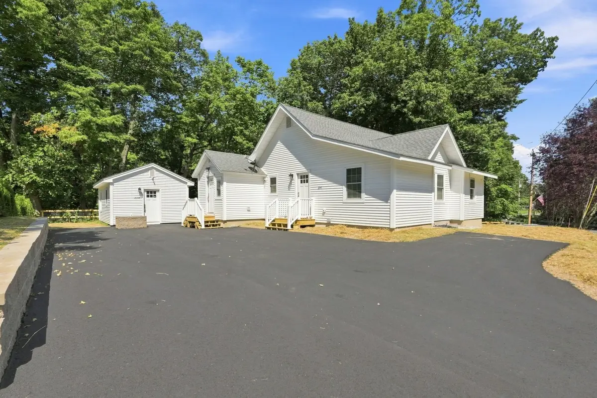 204 River Dr, Hadley, MA 01035 - #1