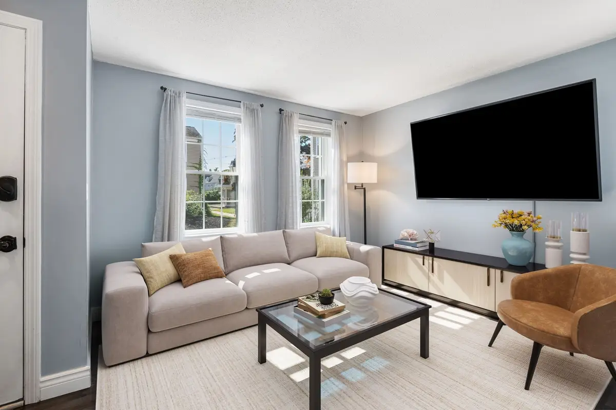 129 Lowell Street #4, Peabody, MA 01960 - #1
