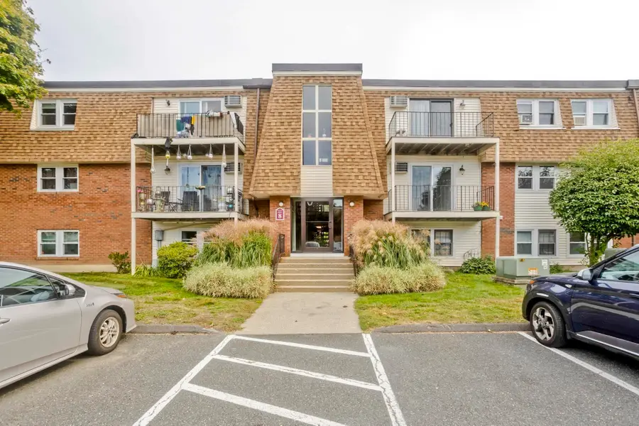 80 Damon Rd #8206, Northampton, MA 01060 - #2