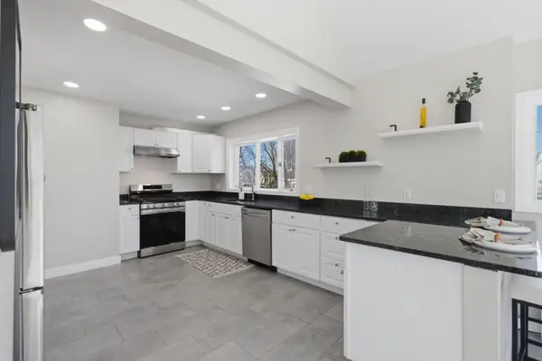 15 S Fairview St #3, Boston, MA 02131