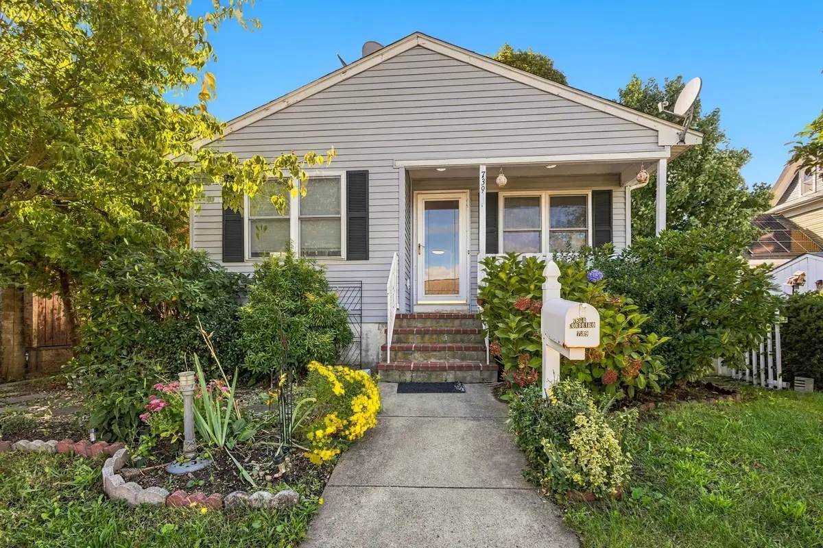 739 County St, New Bedford, MA 02740 - #1