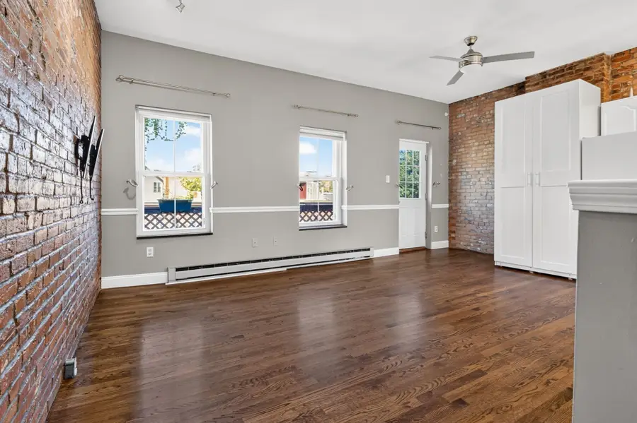 11 Medford St #3, Chelsea, MA 02150 - #2