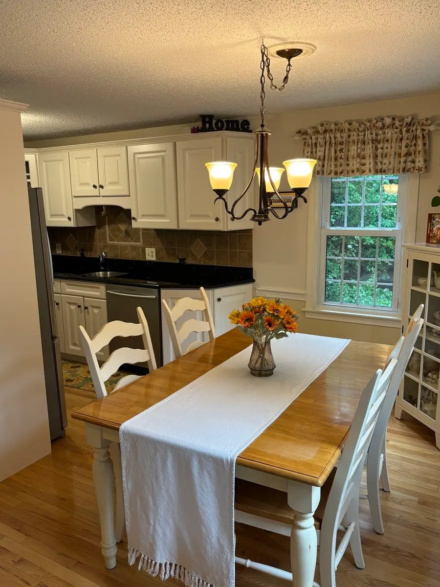 402 Twin Lakes Dr #402, Halifax, MA 02338 - #2