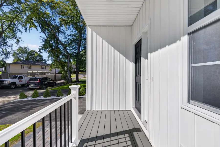 11 Lorenzo Street, Worcester, MA 01604 - #3