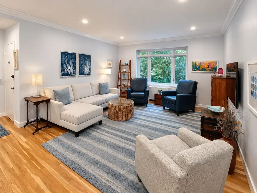 86 Griggs Rd #14, Brookline, MA 02446 - #2