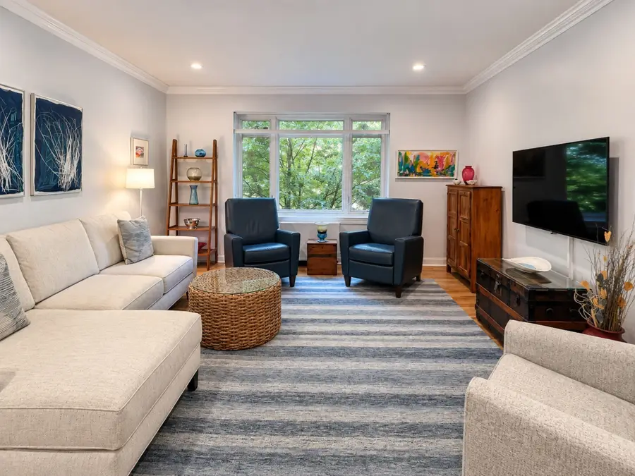 86 Griggs Rd #14, Brookline, MA 02446 - #3