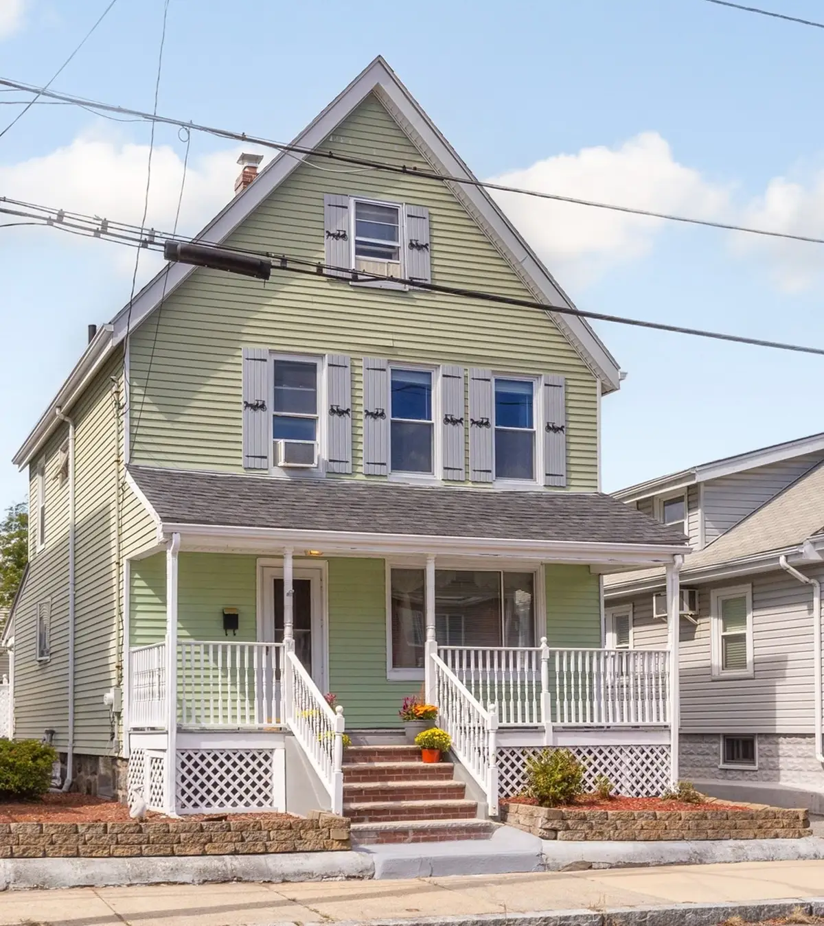 14 Poole St, Medford, MA 02155 - #1