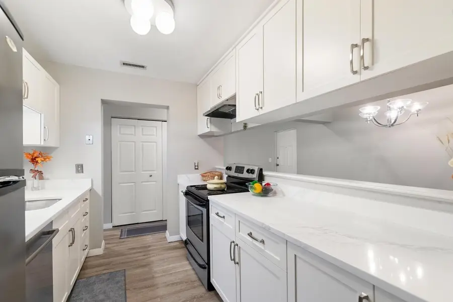 19 Paris St #203, Medford, MA 02155 - #2