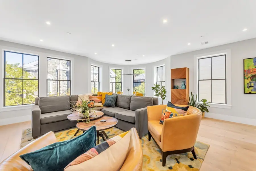 322 Bunker Hill St #3, Boston, MA 02129 - #2