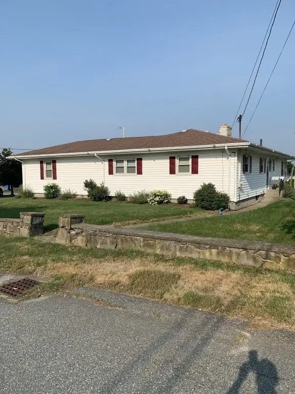 156 Eastview Ave, Somerset, MA 02726 - #3