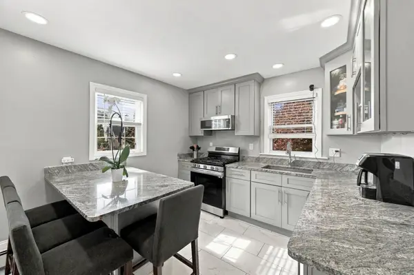 104 Waterhill St, Lynn, MA 01905