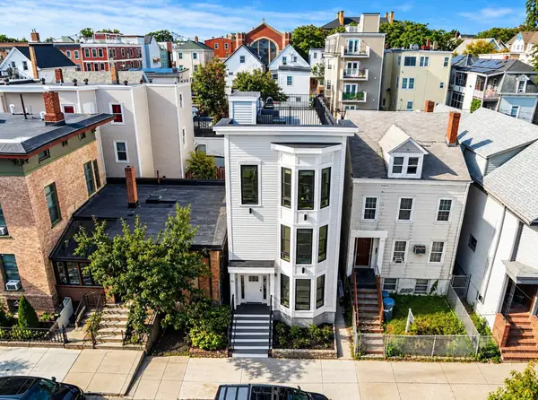 86 Princeton St #3, Boston, MA 02128