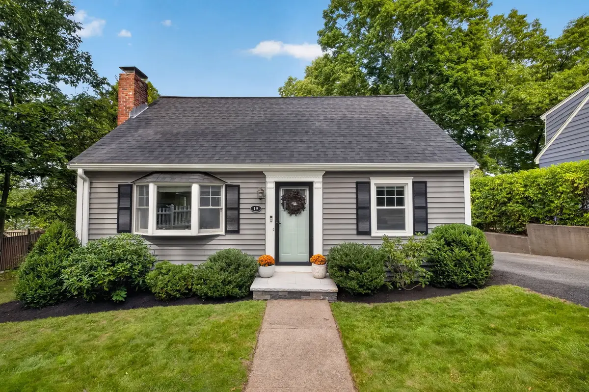 19 Bellaire Rd, Boston, MA 02132 - #1