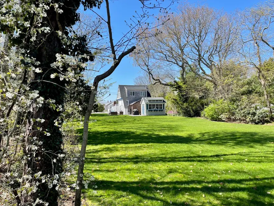 5 Bayview Rd, Mashpee, MA 02649 - #2