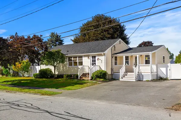 36 Macarthur Blvd, Danvers, MA 01923