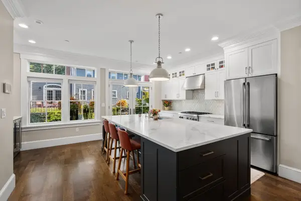 14 Lawnwood Place, Boston, MA 02129