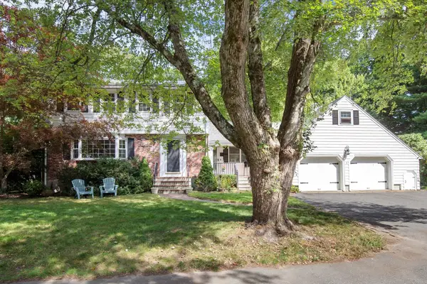 15 Johnson Rd, Avon, MA 02322
