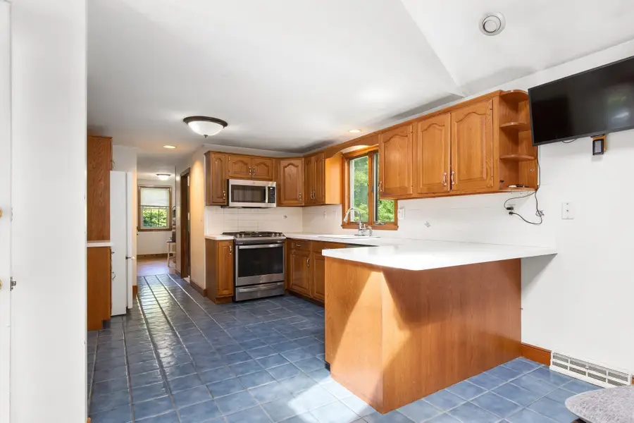 15 Johnson Rd, Avon, MA 02322 - #2